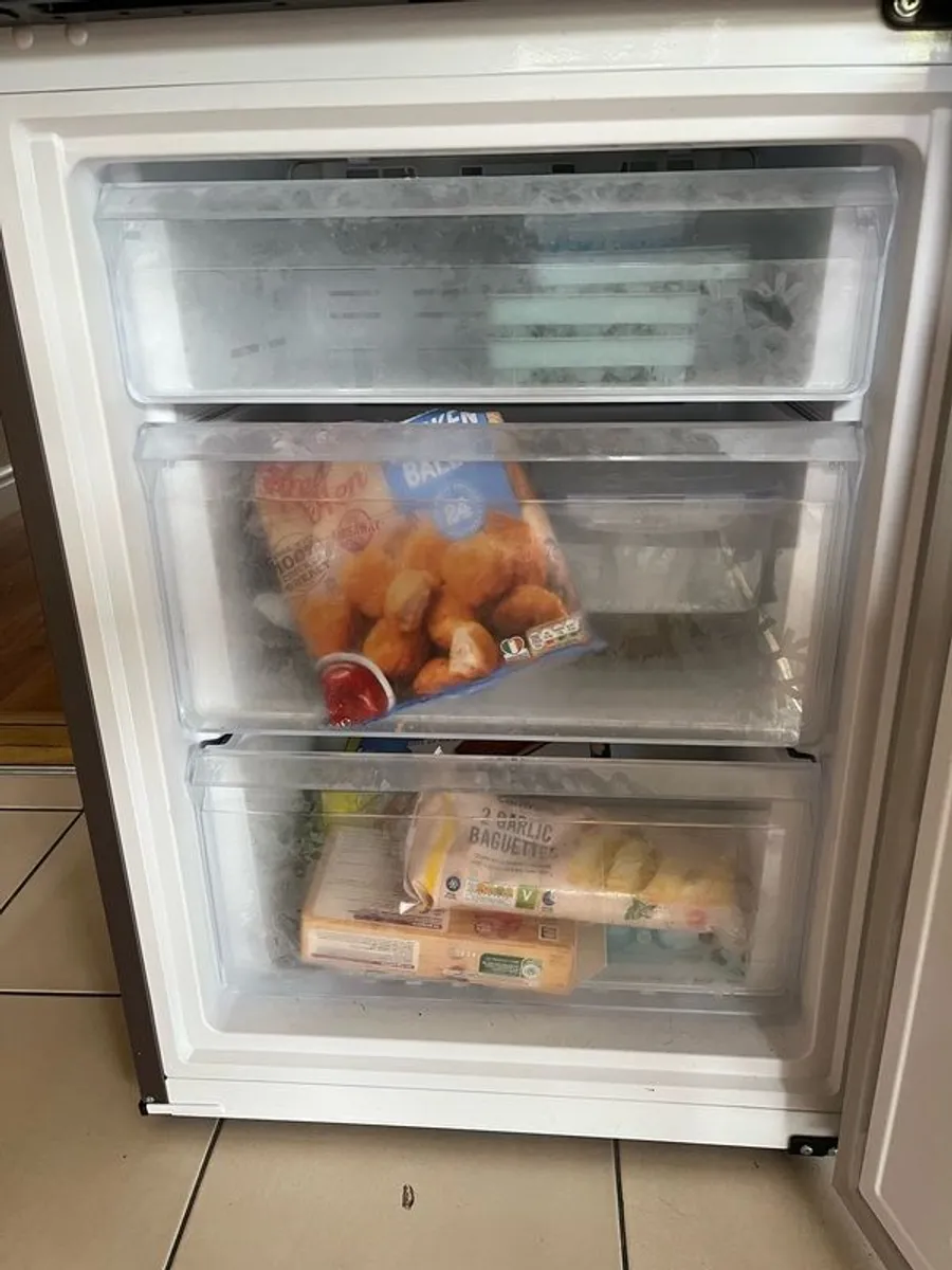 Samsung Fridge - Image 2