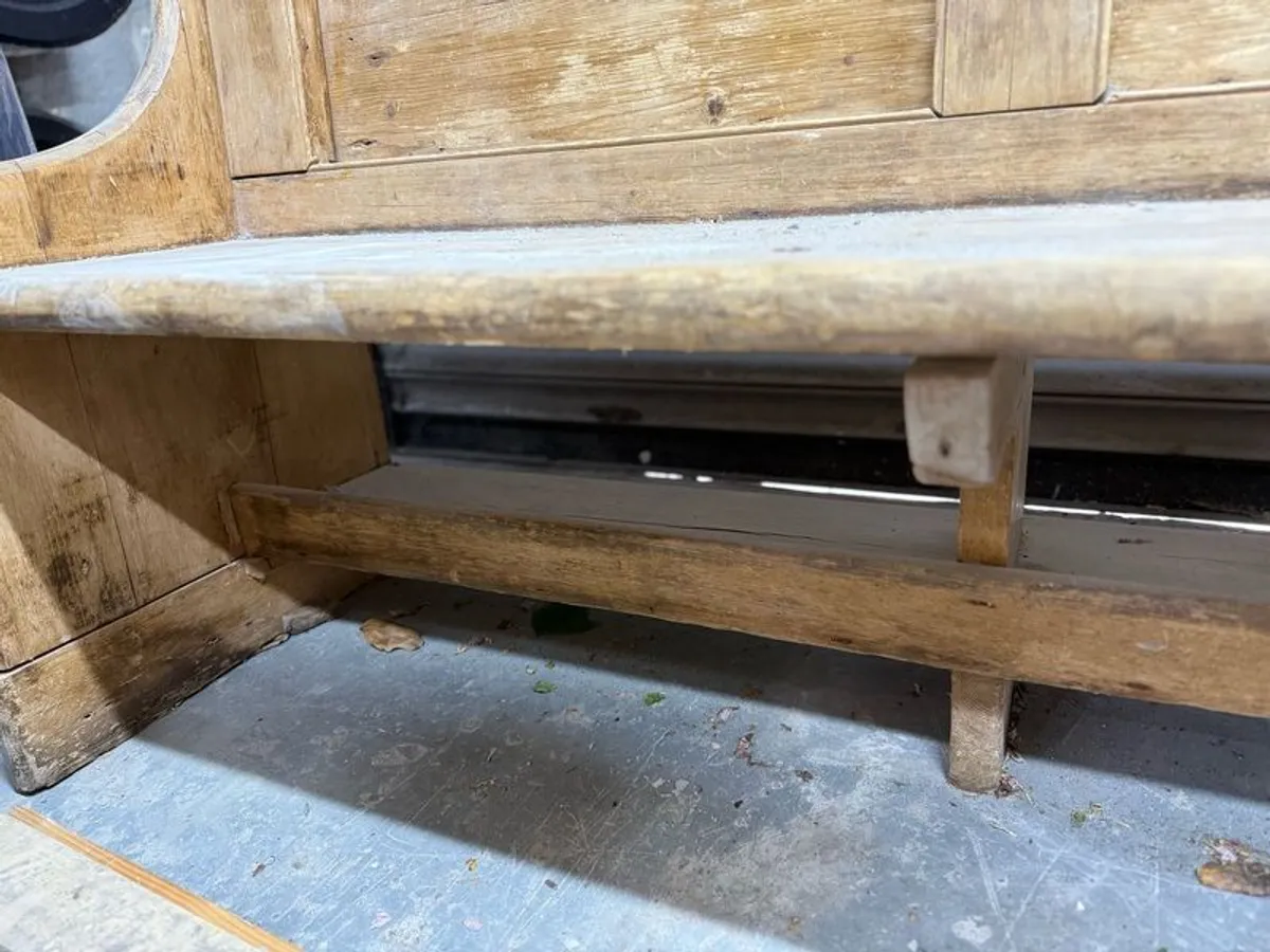Irish vernacular pew - Image 4