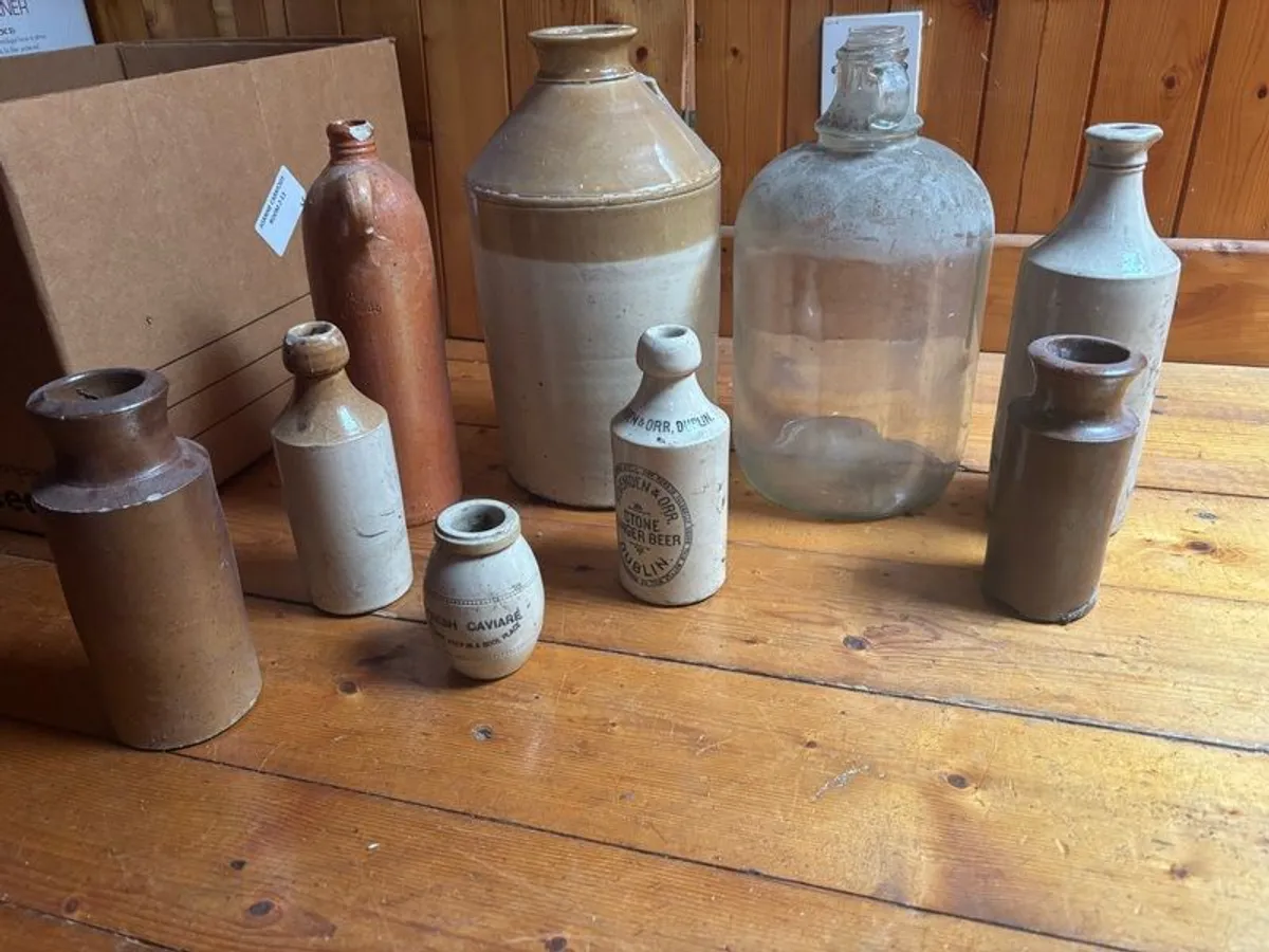 Vintage Crockery - Image 1