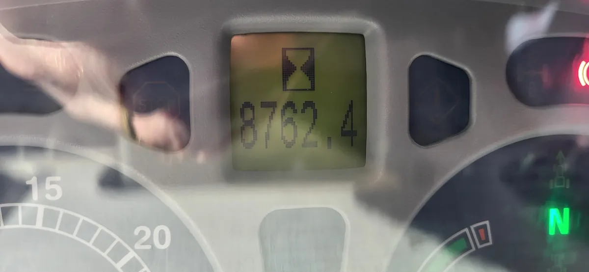 New Holland T7 200 2012 - Image 4