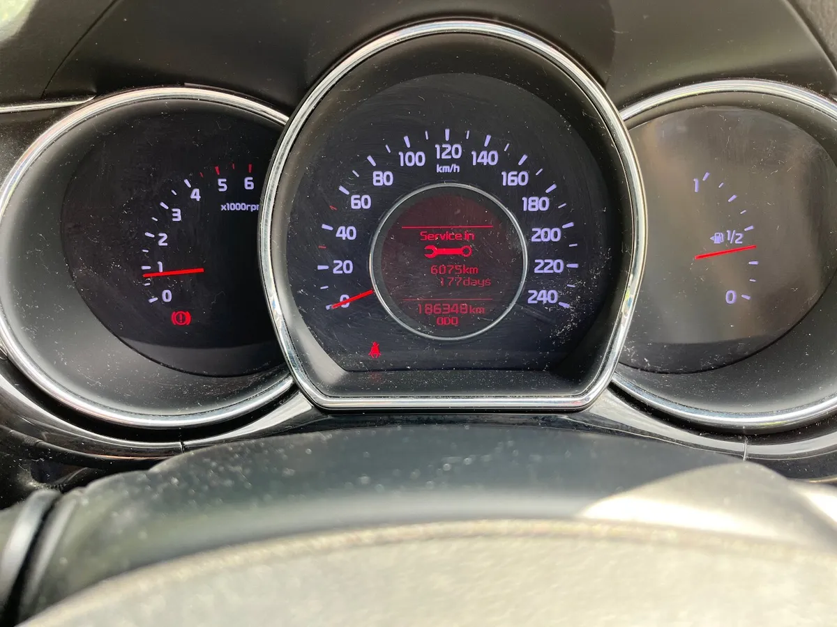 Kia Ceed 2016 - Image 2