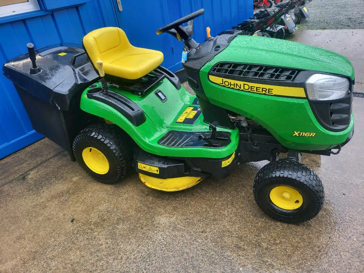 John deere lawnmower - Image 1