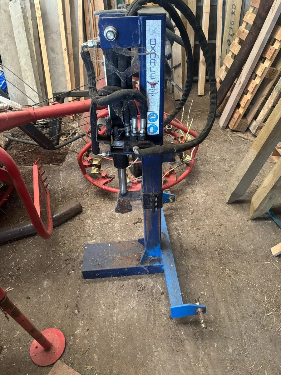 Log splitter - Image 1