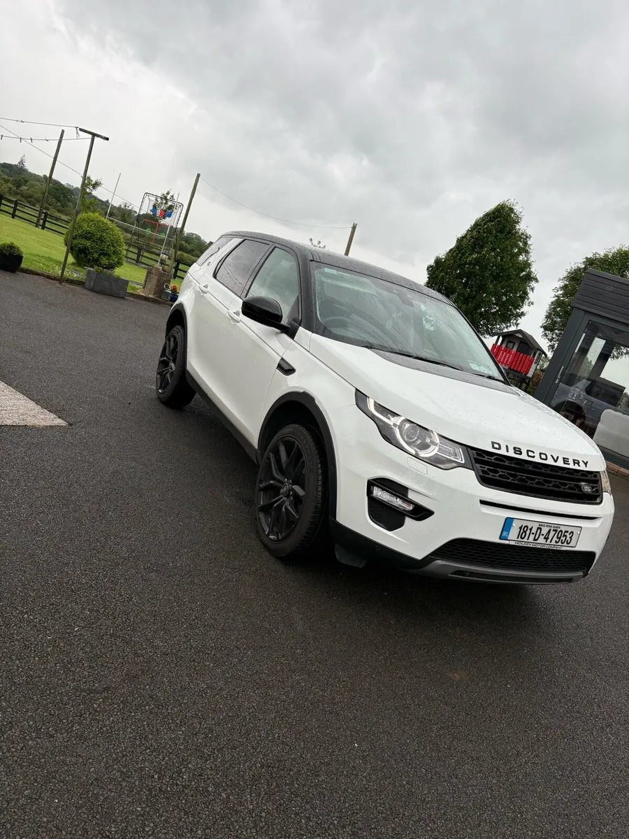 Land Rover Discovery Sport HSE Model - Image 1