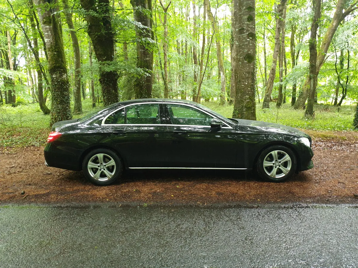 162 MERCEDES  E220D SE AUTO SALOON(  NEW MODEL ) - Image 4