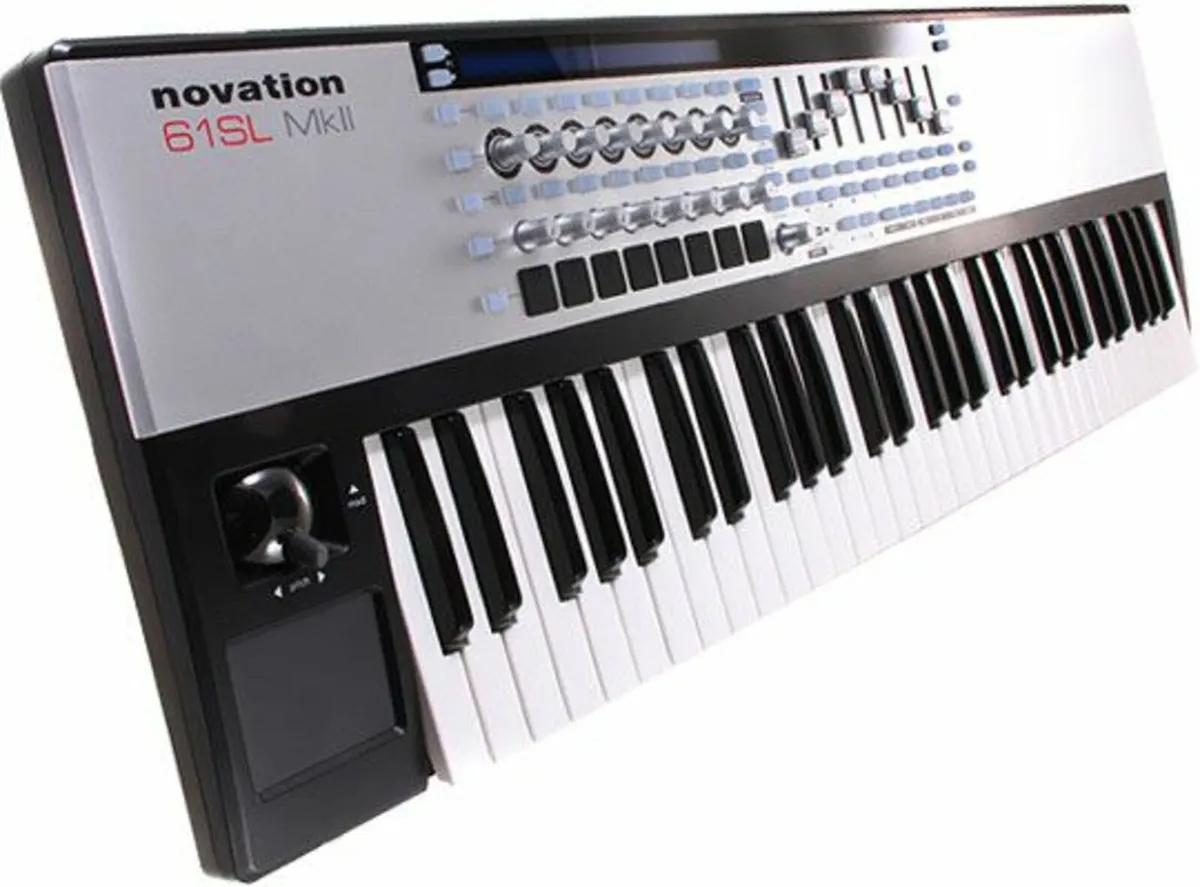 novation 61sl mk2 midi controller - Image 2