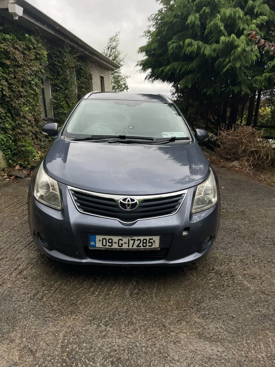 Toyota avensis estate - Image 2