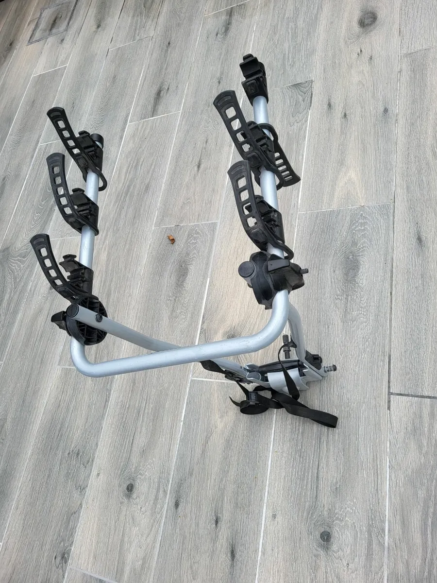 THULE 972 HangOn 3-bike towball carrier - Image 3