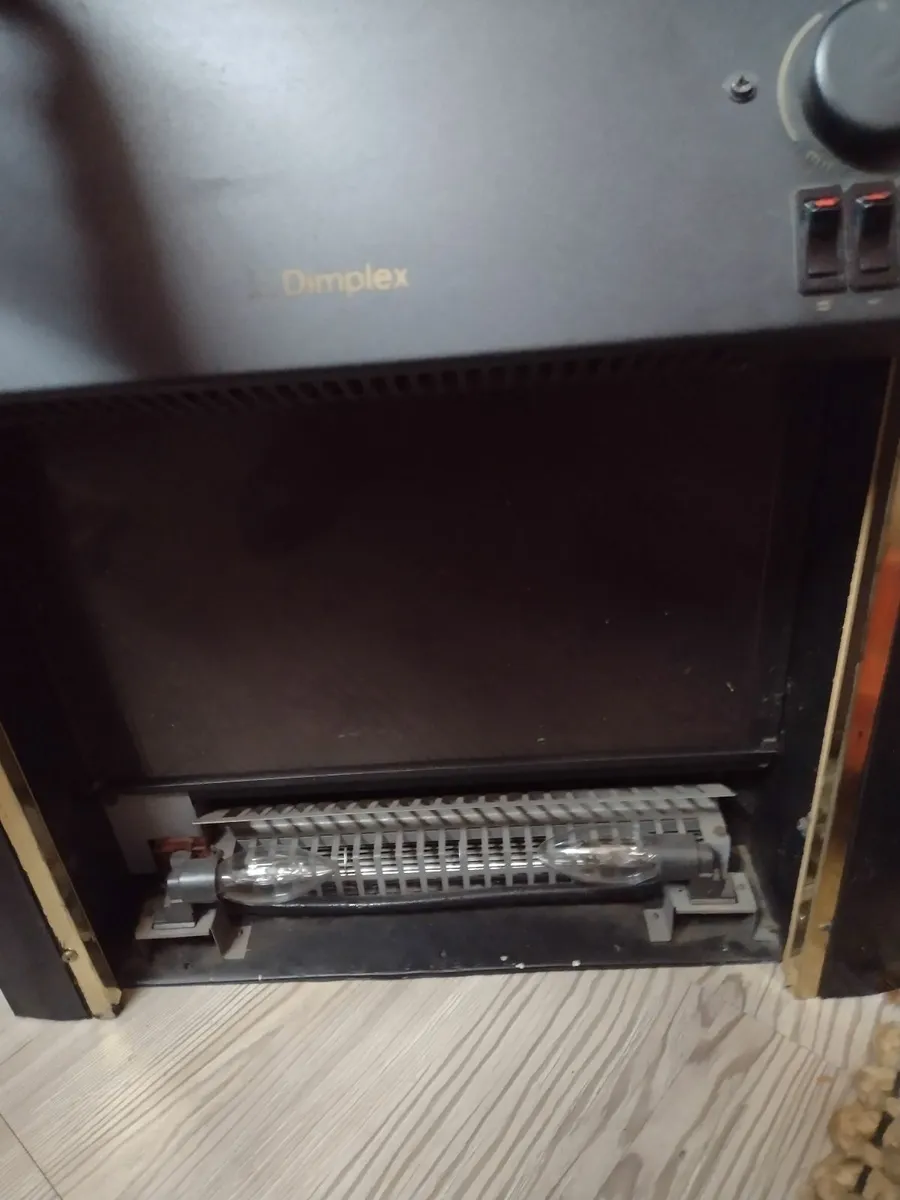 Working Dimplex electric insert heater - Image 4