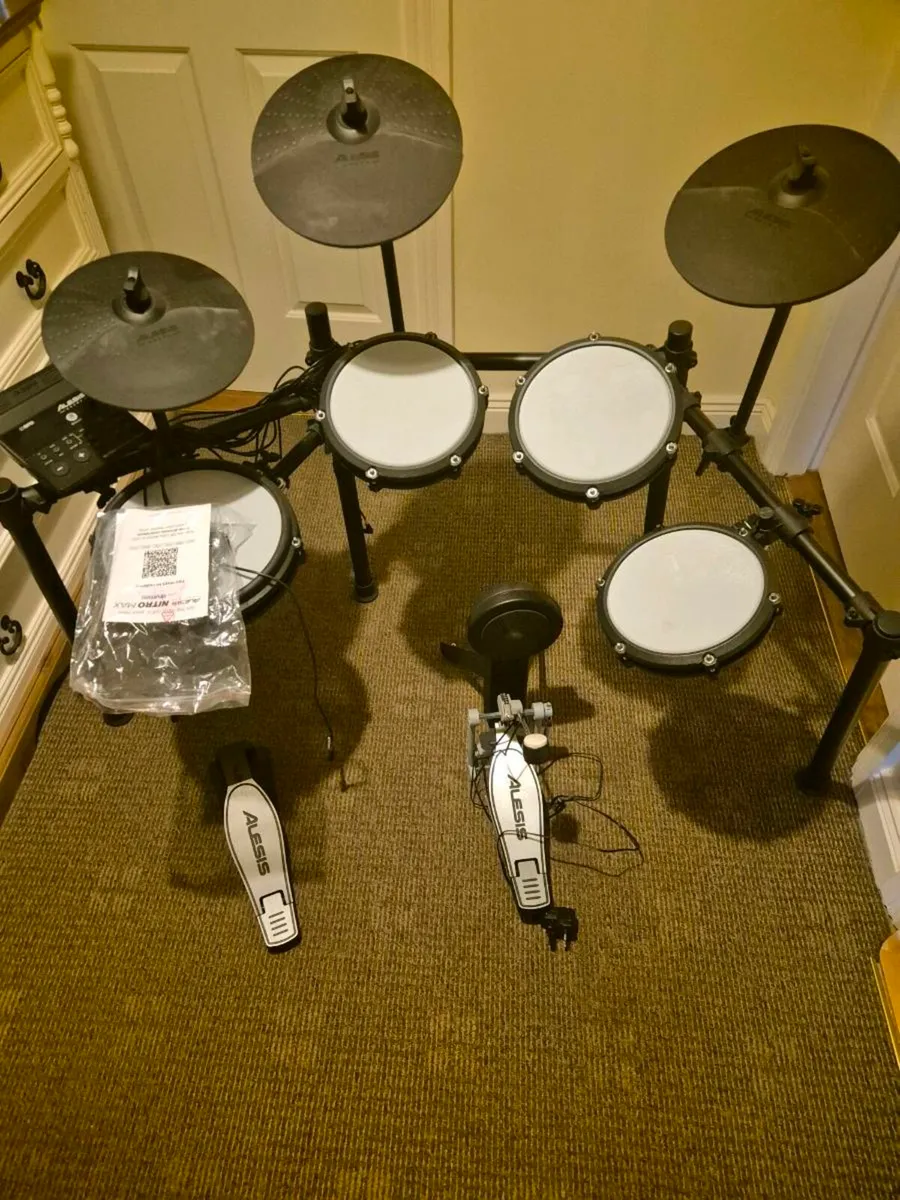 Alesis Nitro Max Drum E-Kit - Image 1