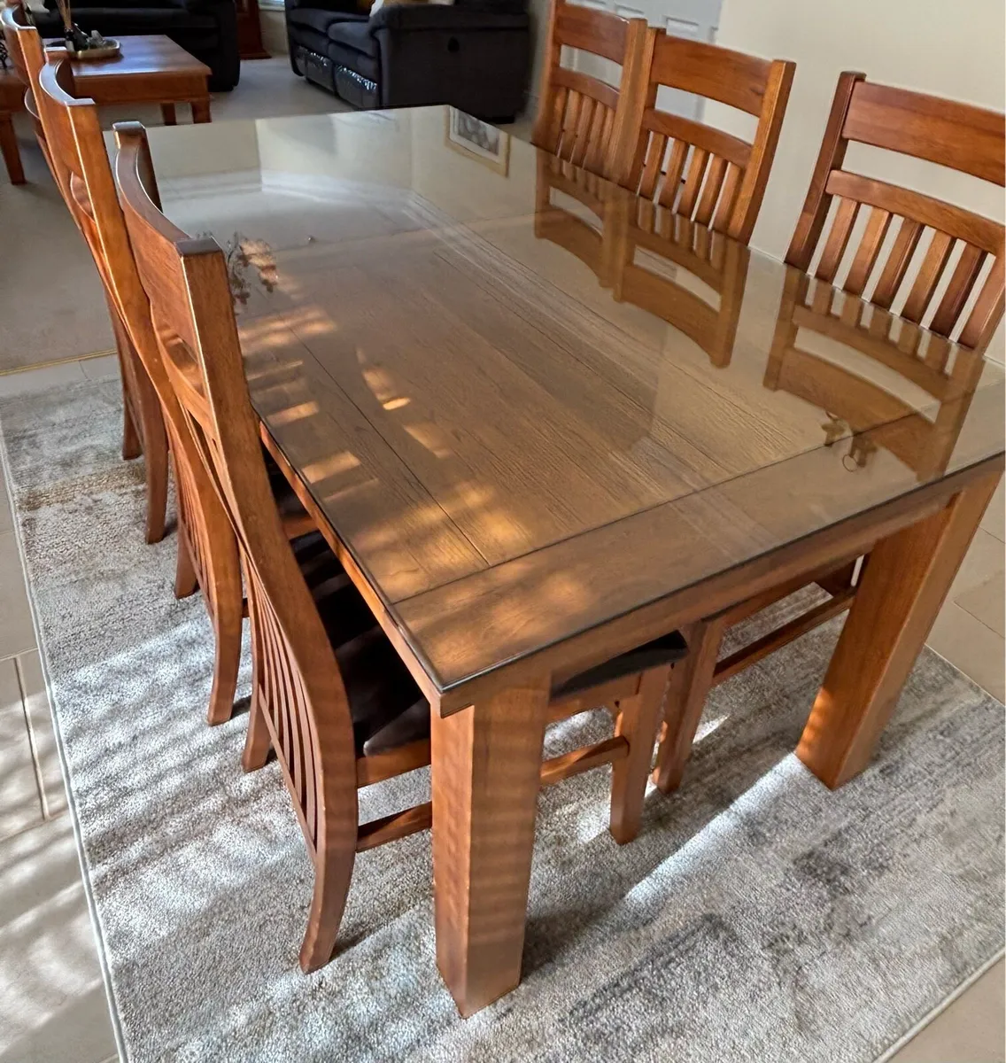 Solid Oak Table and 6 Chairs - Image 2