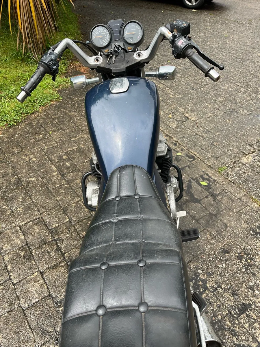 SUZUKI GS 550 L 1983 - Image 3