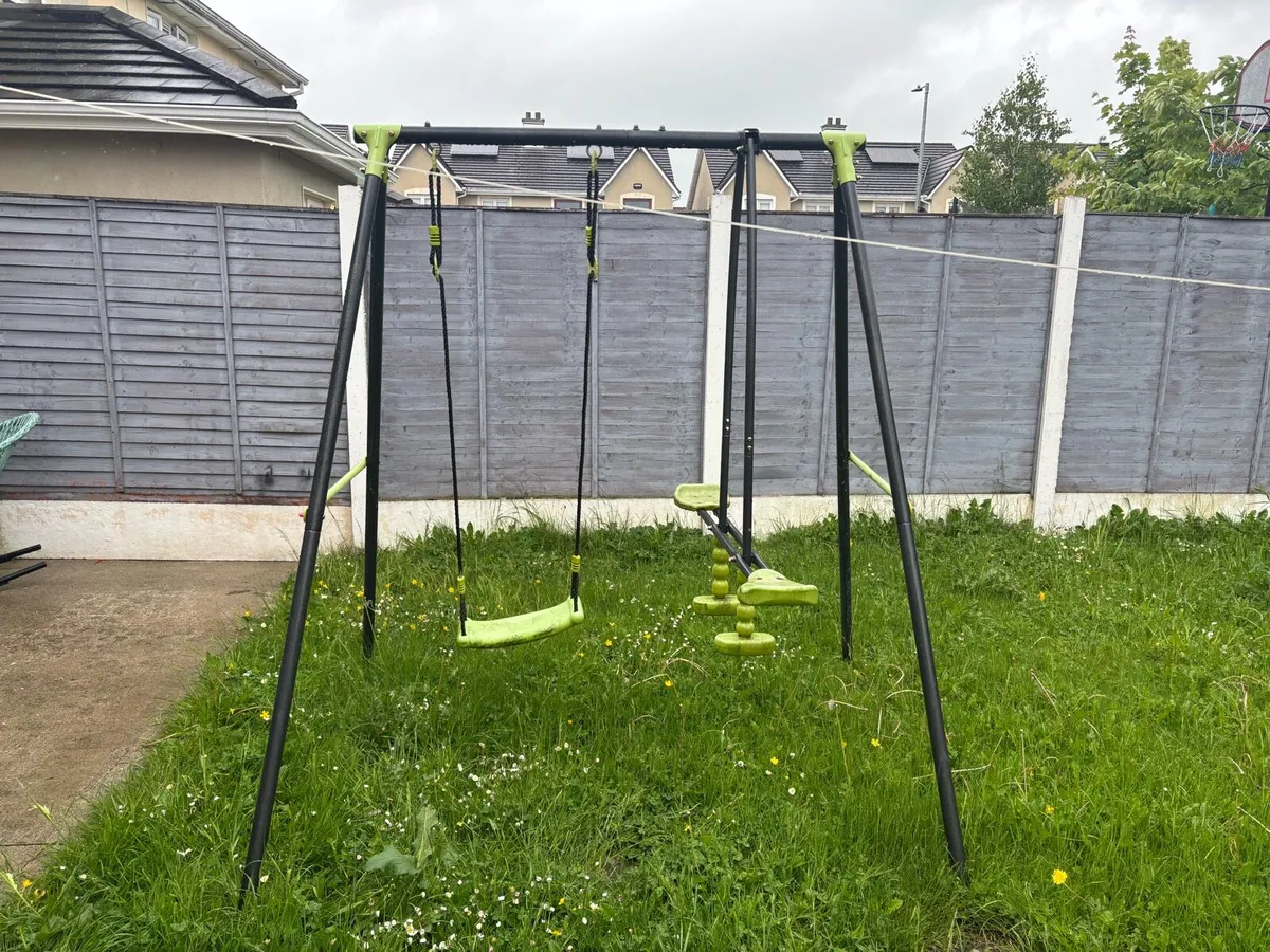 Swing set - Image 3