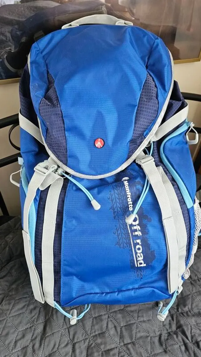 Manfrotto Offroad Hiker backpack 30L Blue for DSLR - Image 1