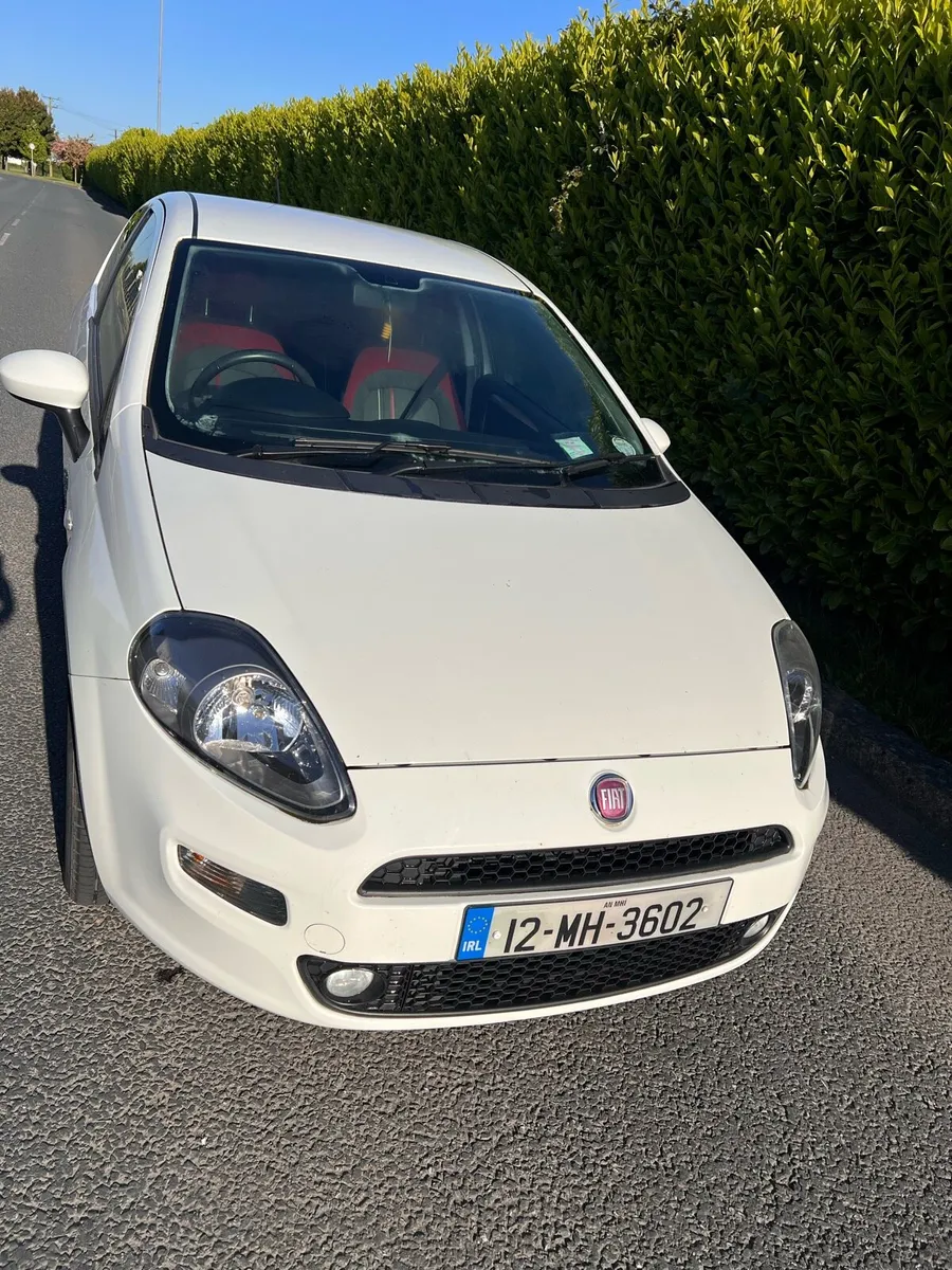 Fiat Punto 2012 - Image 2