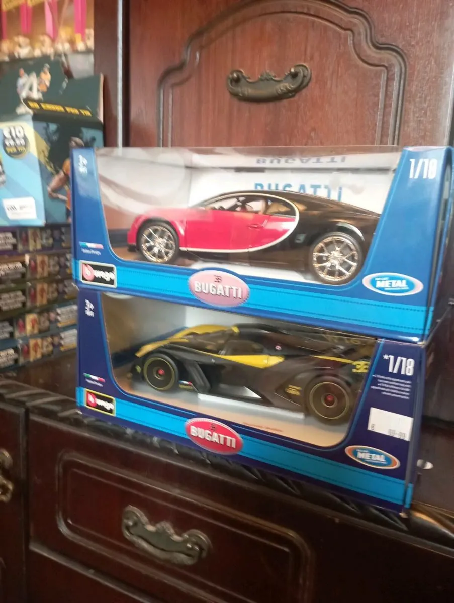 BBURAGO BUGATTI COLLECTION DIE-CAST MODLE CARS - Image 1