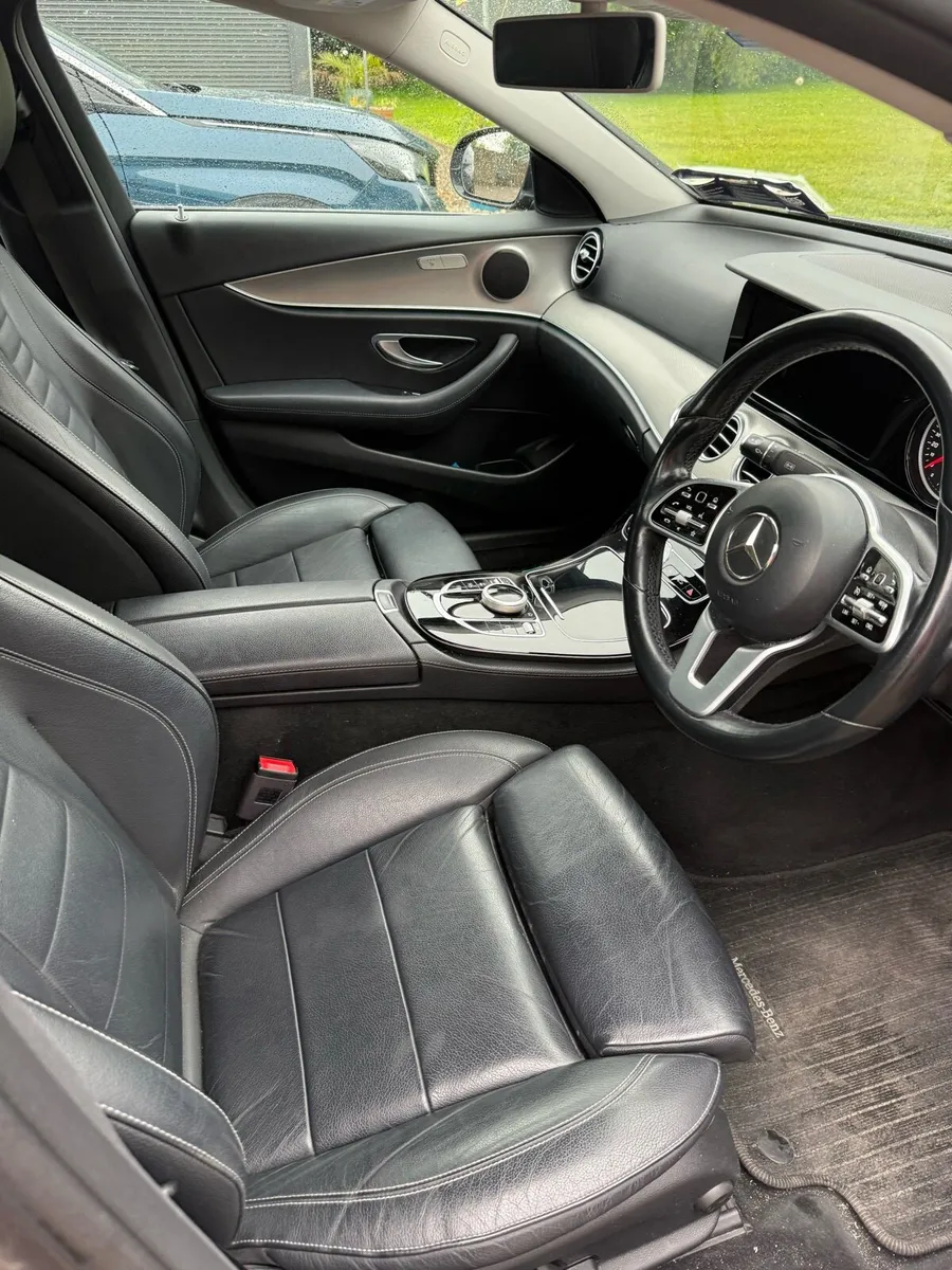 Mercedes Benz E Class - Image 3