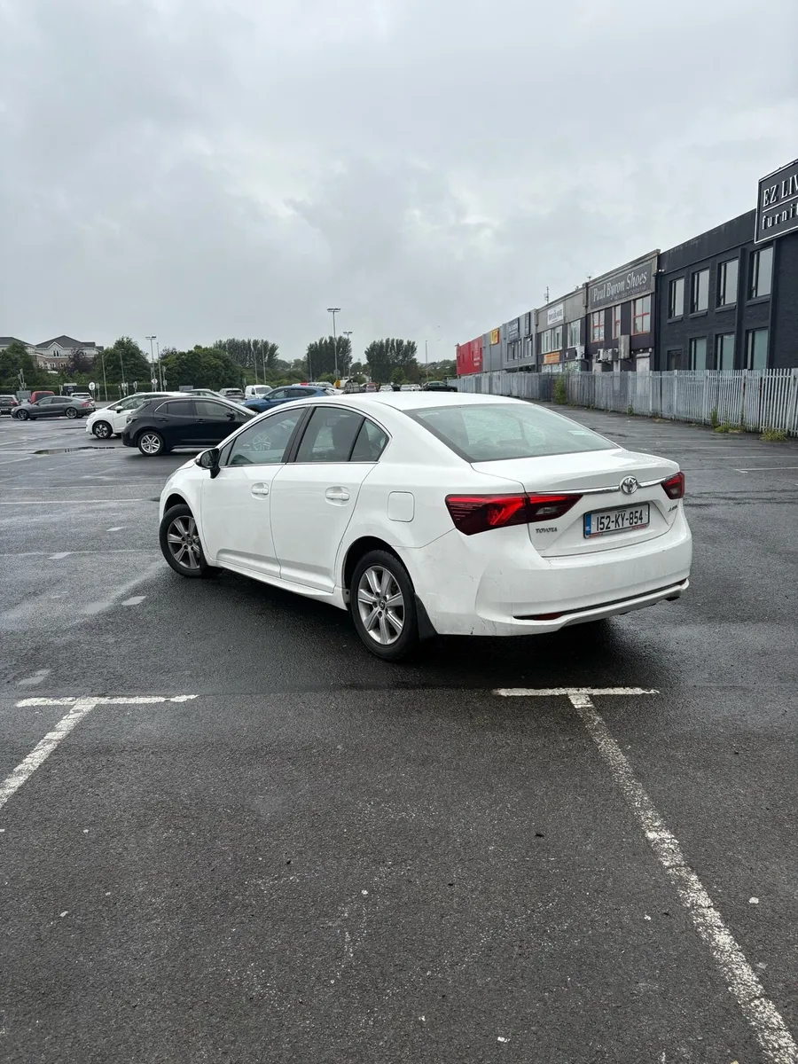 152 Toyota avensis 1.6 diesel - Image 3