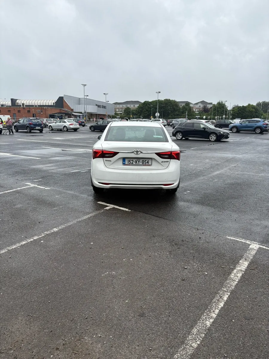 152 Toyota avensis 1.6 diesel - Image 4