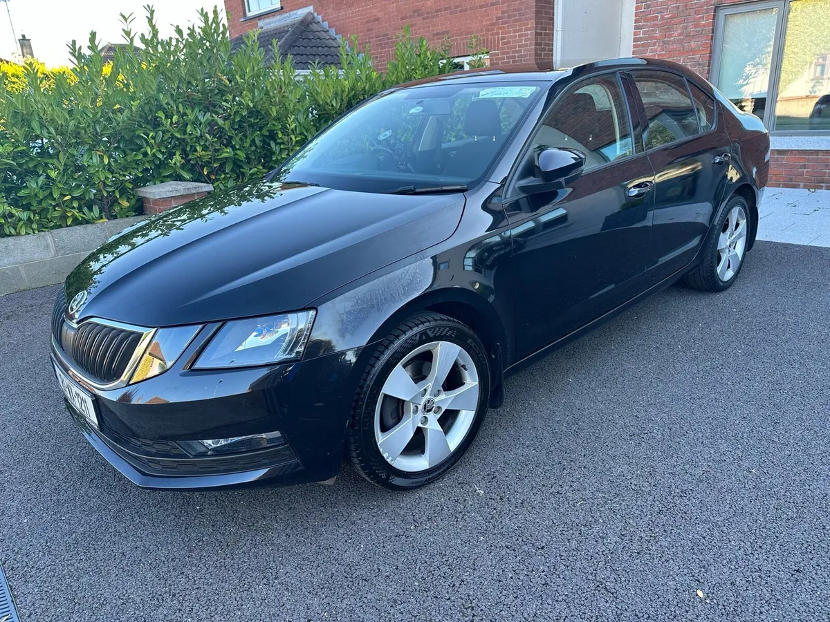 181 Skoda Octavia Ambition 1.0 TSi - Image 1