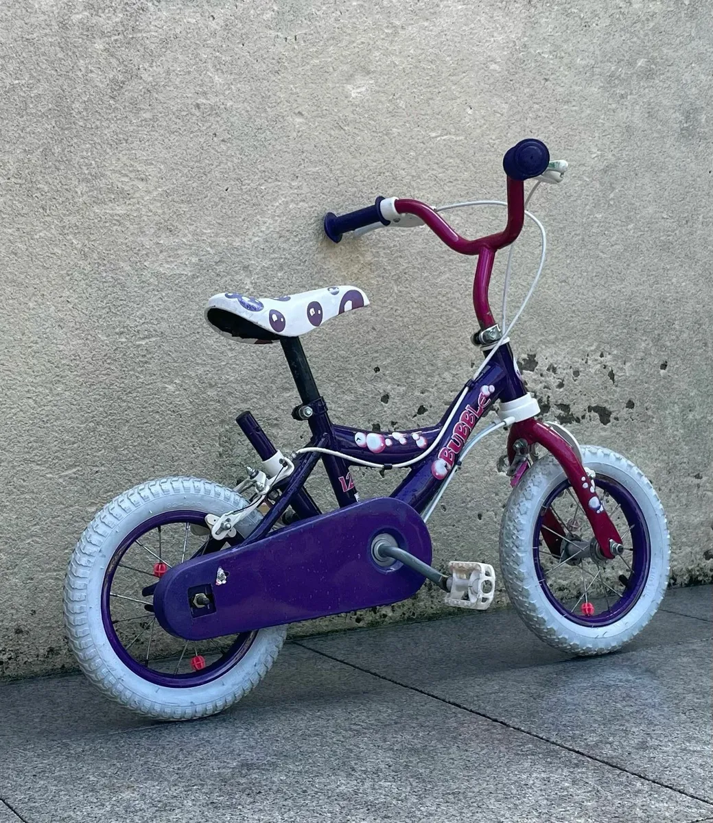 Girls bicycle - Image 1