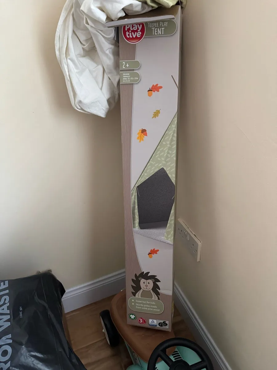 Child’s Canvas play tent - Image 1