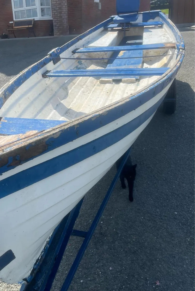 Lake Boat & Trailer - Image 4