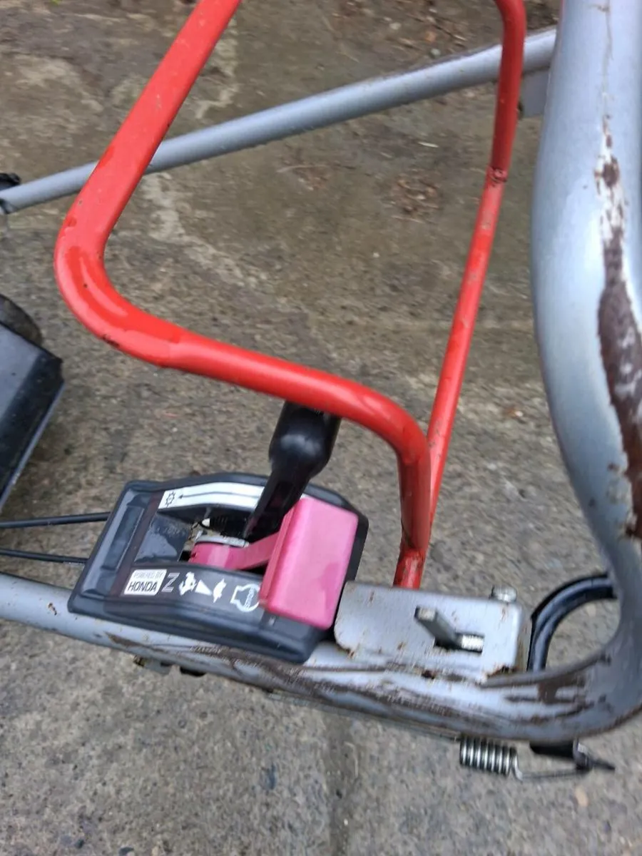 Honda Lawnmower - Image 4