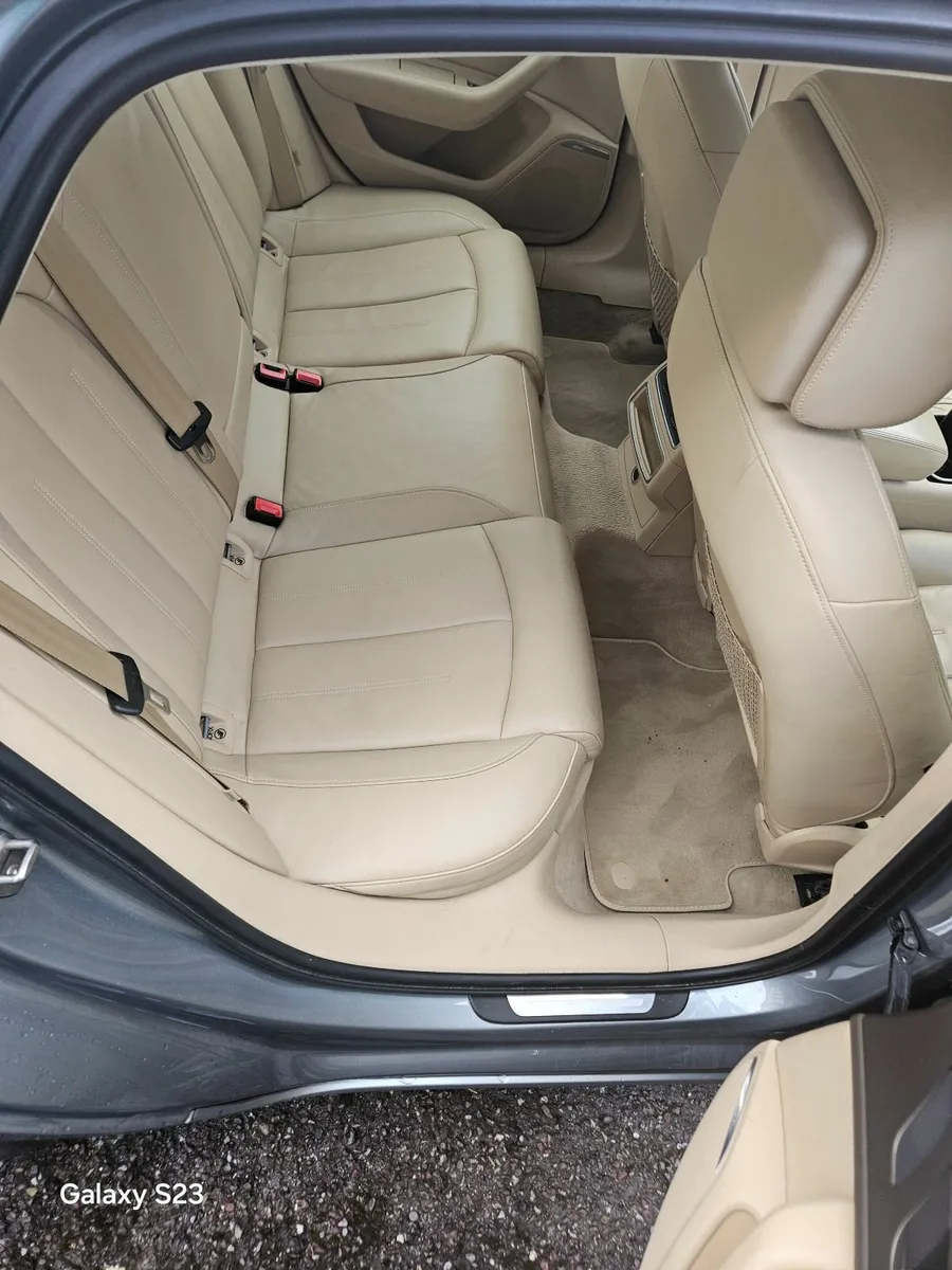 Audi A6 2012 - Image 2
