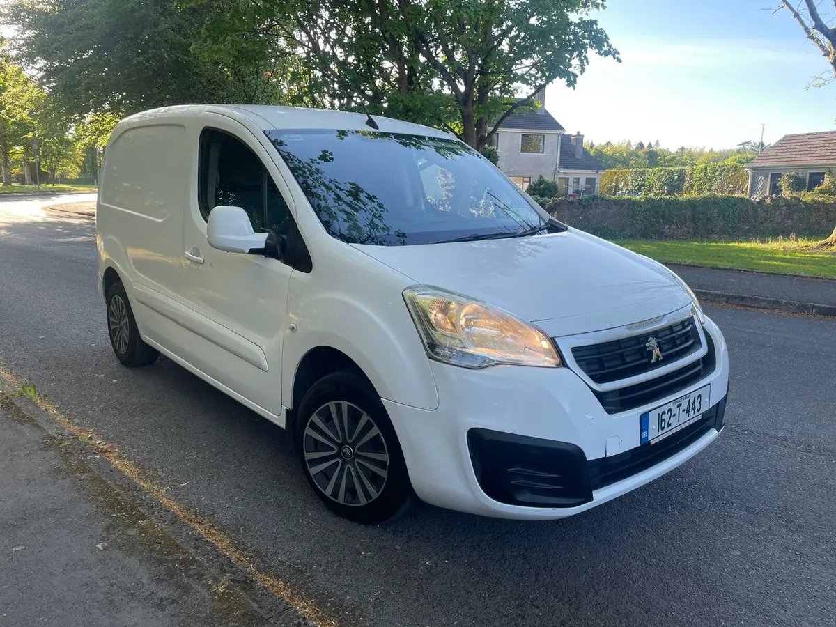 Peugeot Partner Professional, new test,3 seats - Image 1