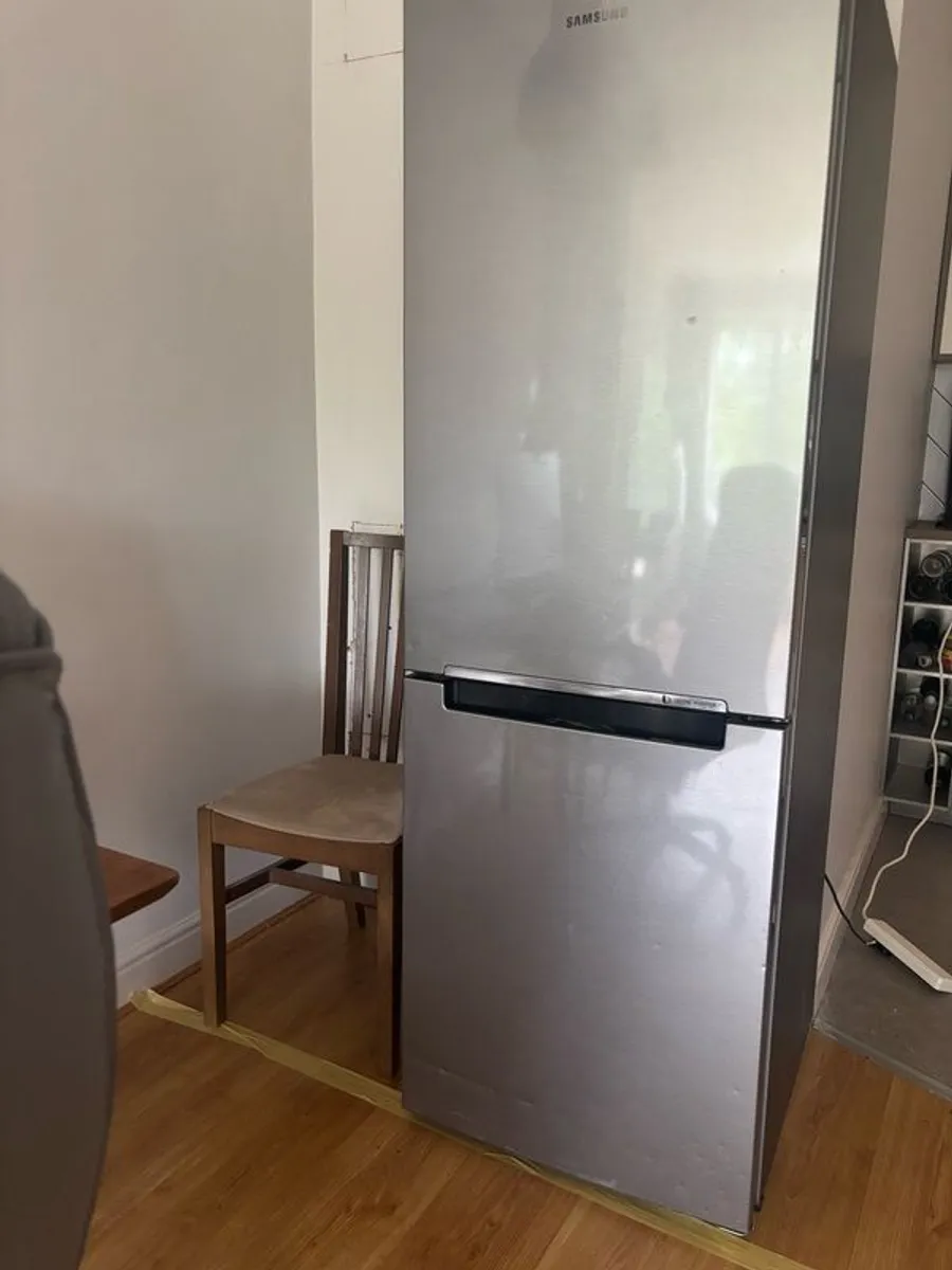 Samsung Fridge Freezer - Image 2