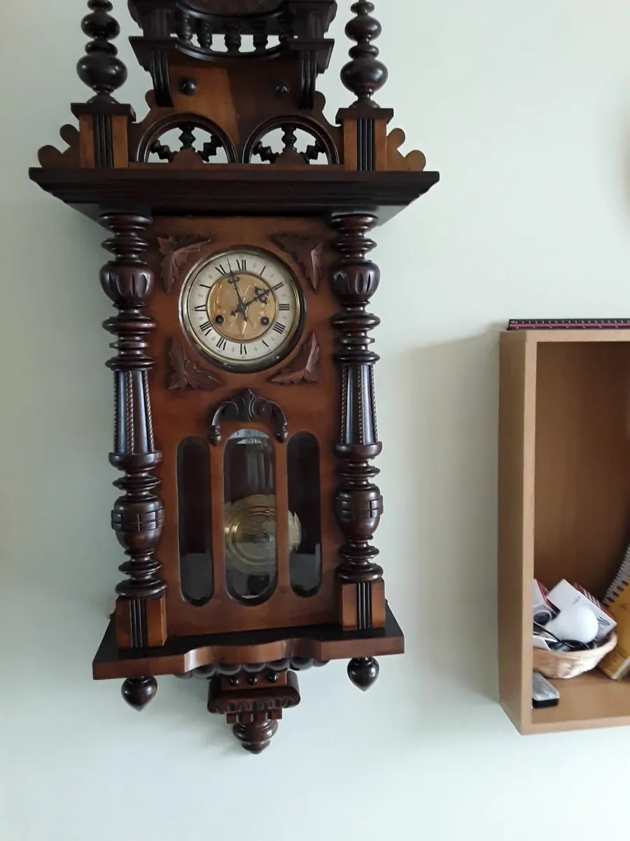 WALL  CLOCK. - Image 1