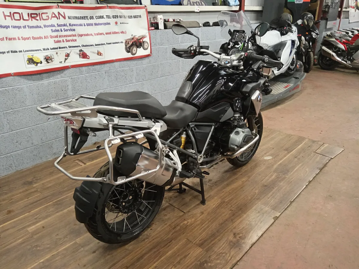 bmw r1200gs triple black - Image 4