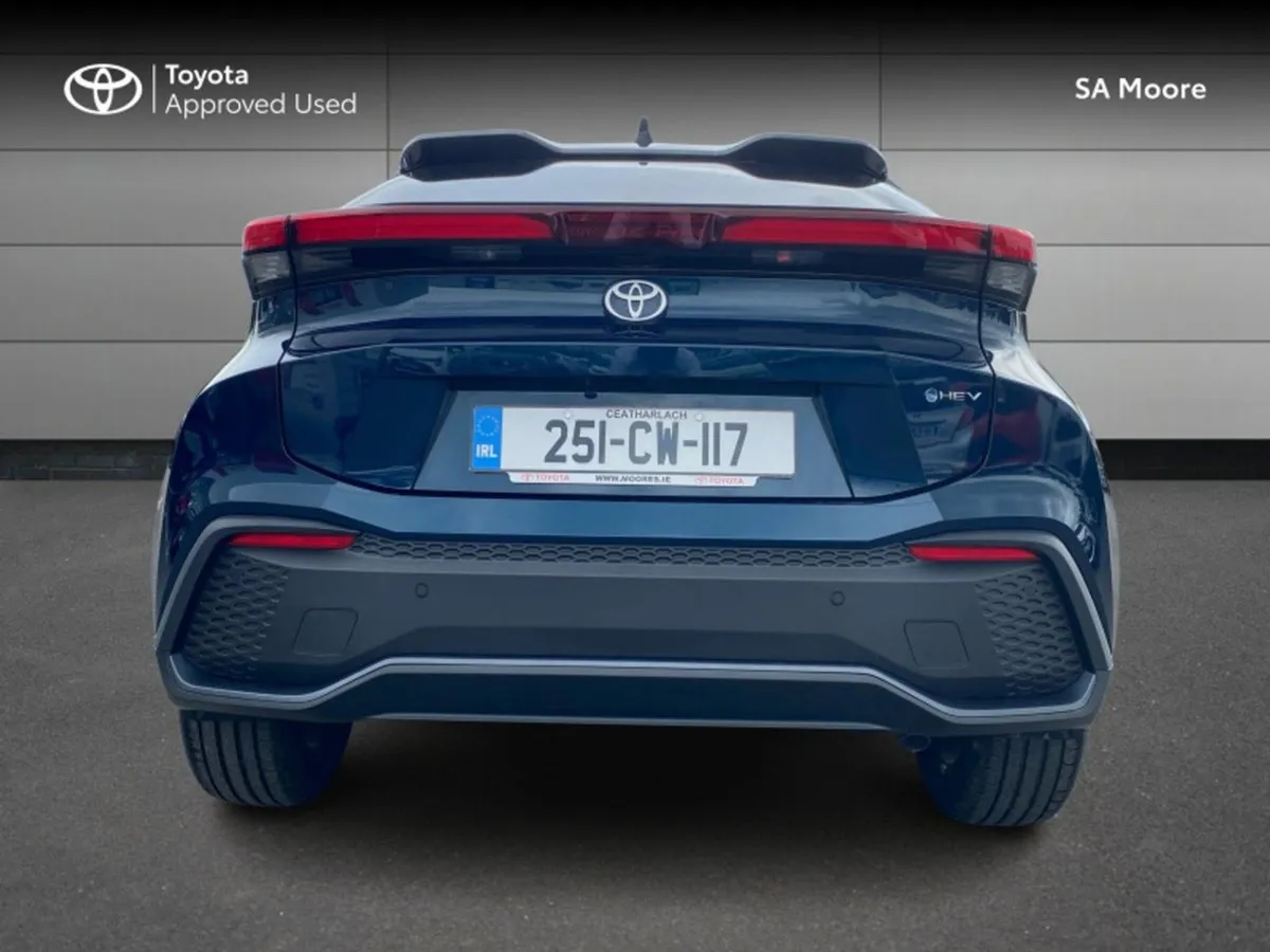 Toyota C-HR Hybrid Sport - Image 4