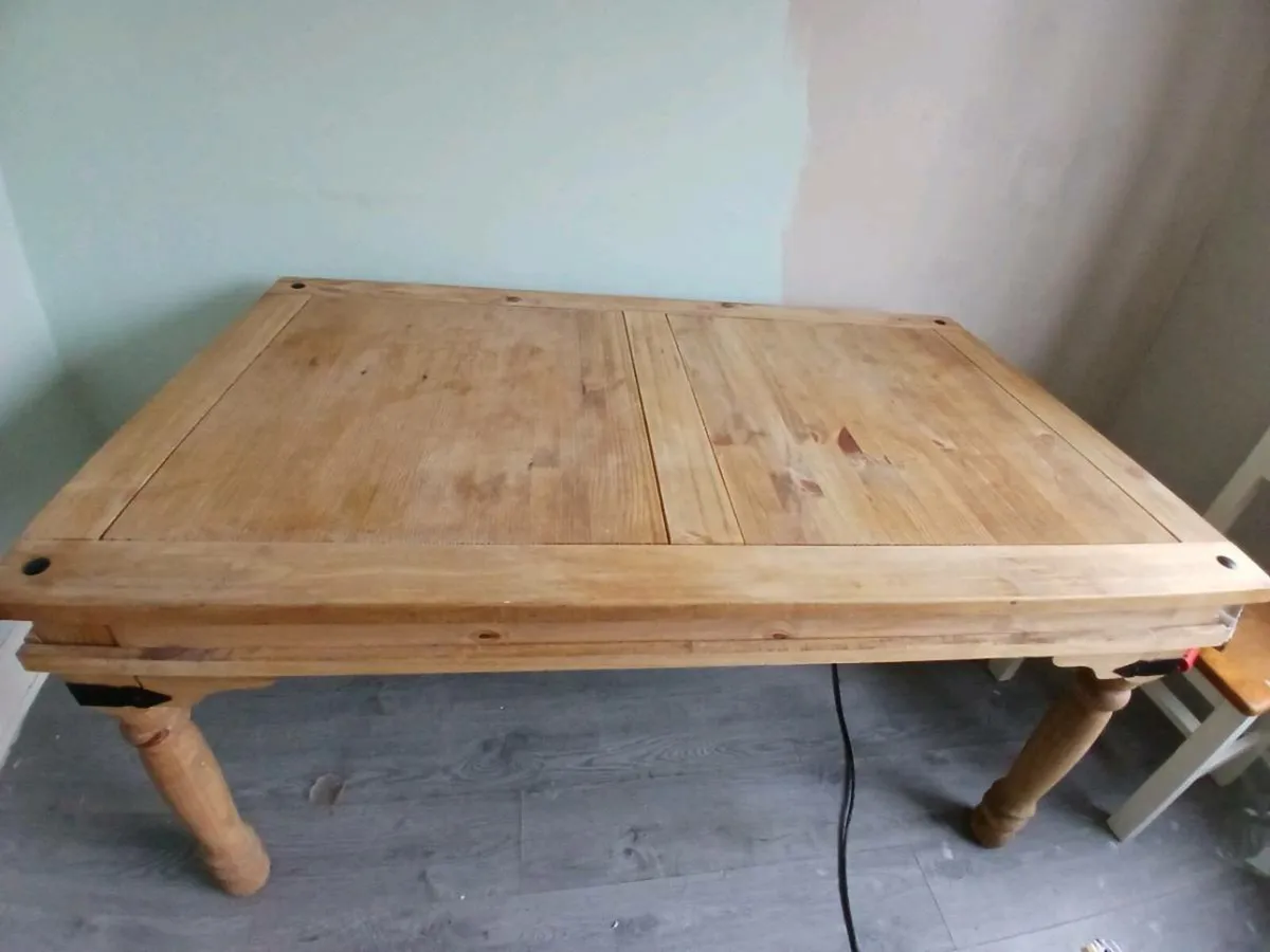 kitchen table 4 chairs needs gone asap - Image 1