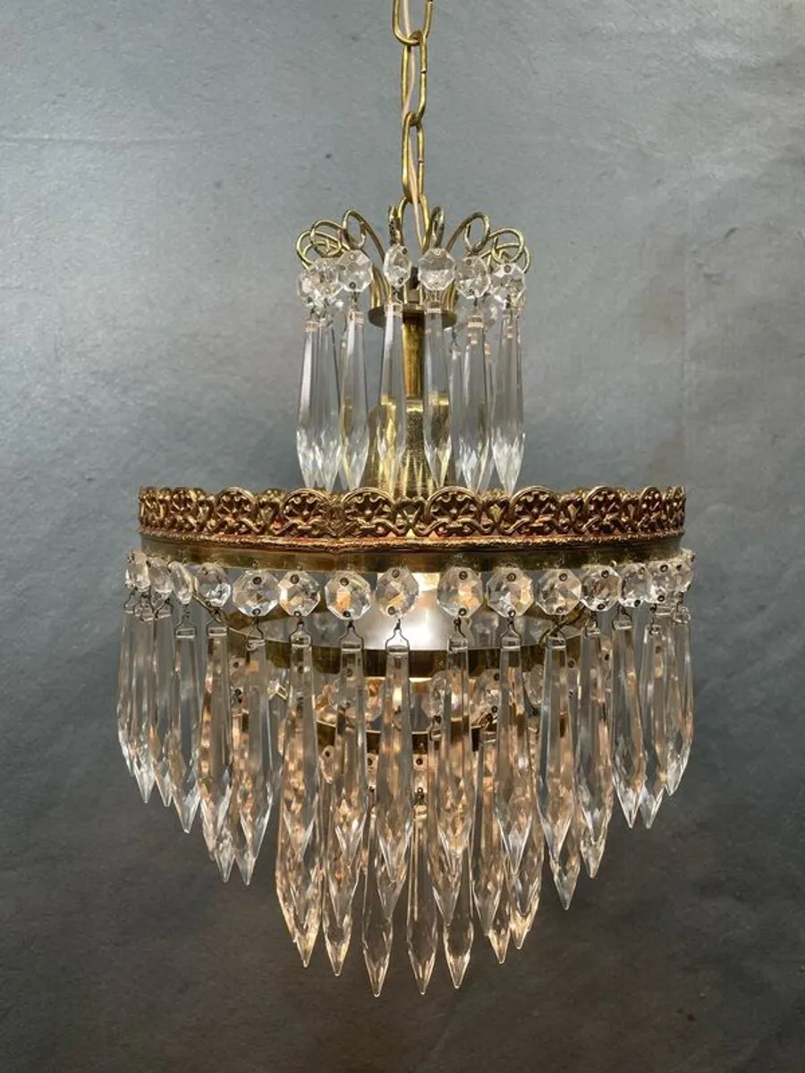 Fabulous Waterfall French Vintage Chandelier. - Image 1