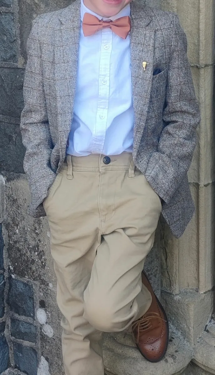 Boys Wedding/Communion Suit and Shoes - Image 2