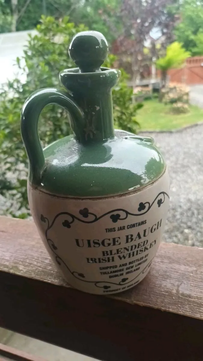 Tullamore Dew vintage bottle, D18 - Image 3