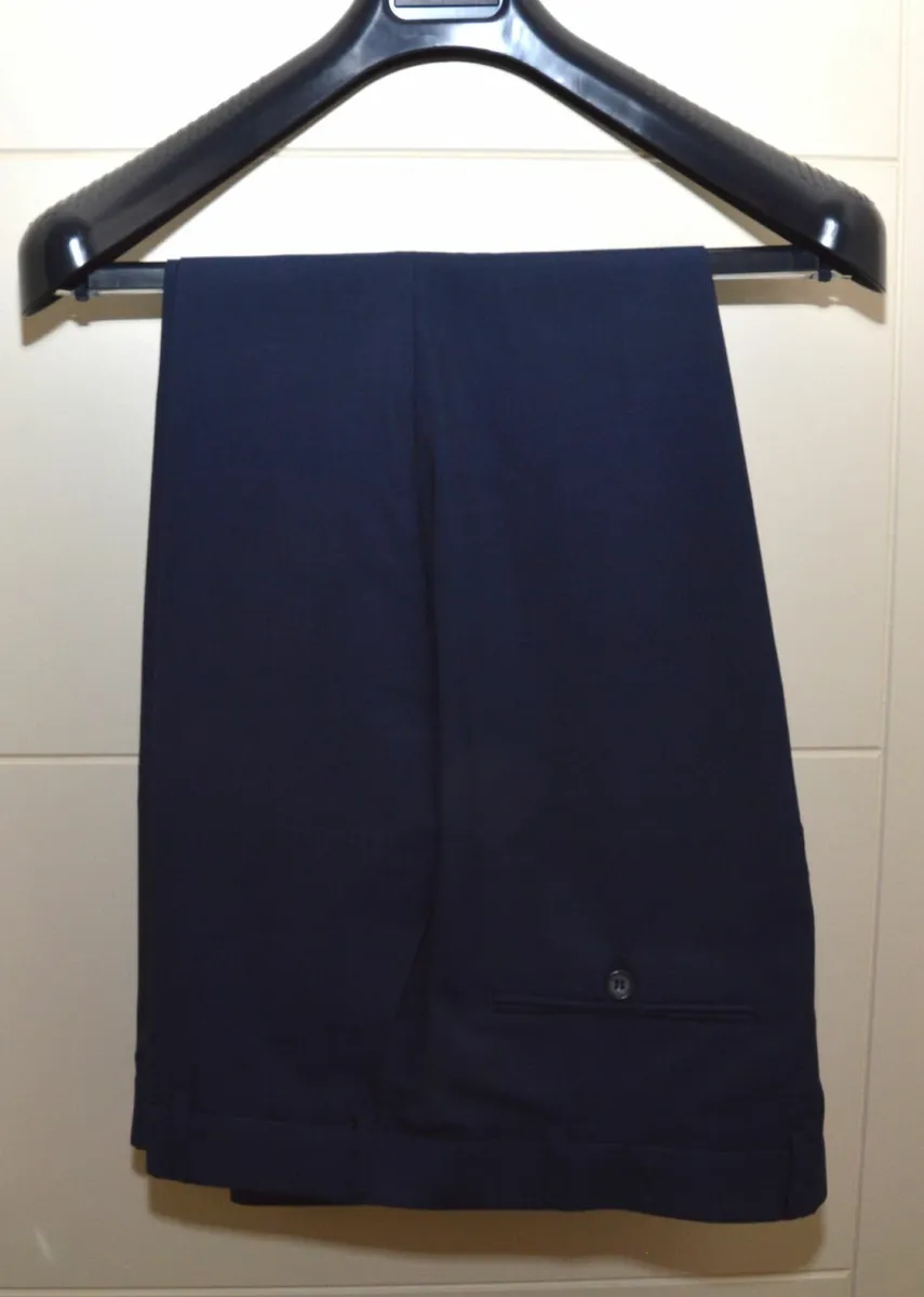 Pierre Cardin Ink Blue Suit 44R New - Image 2