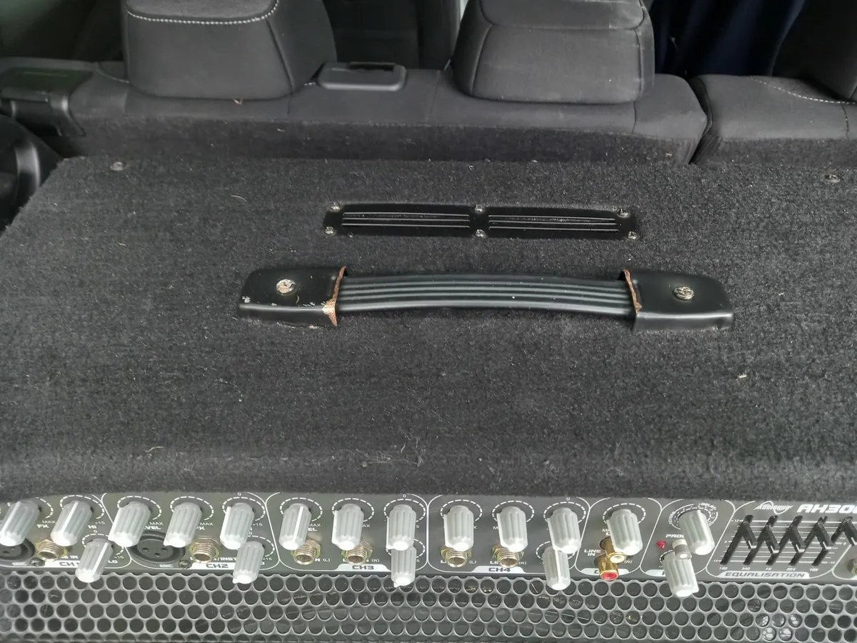 Laney guiter/keyboard combo amp - Image 2