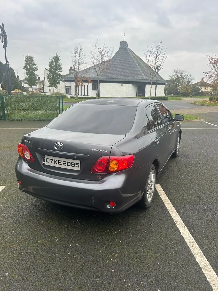 Toyota Corolla - Image 4