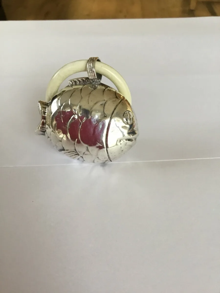 Vintage Silver Baby rattle - Image 2
