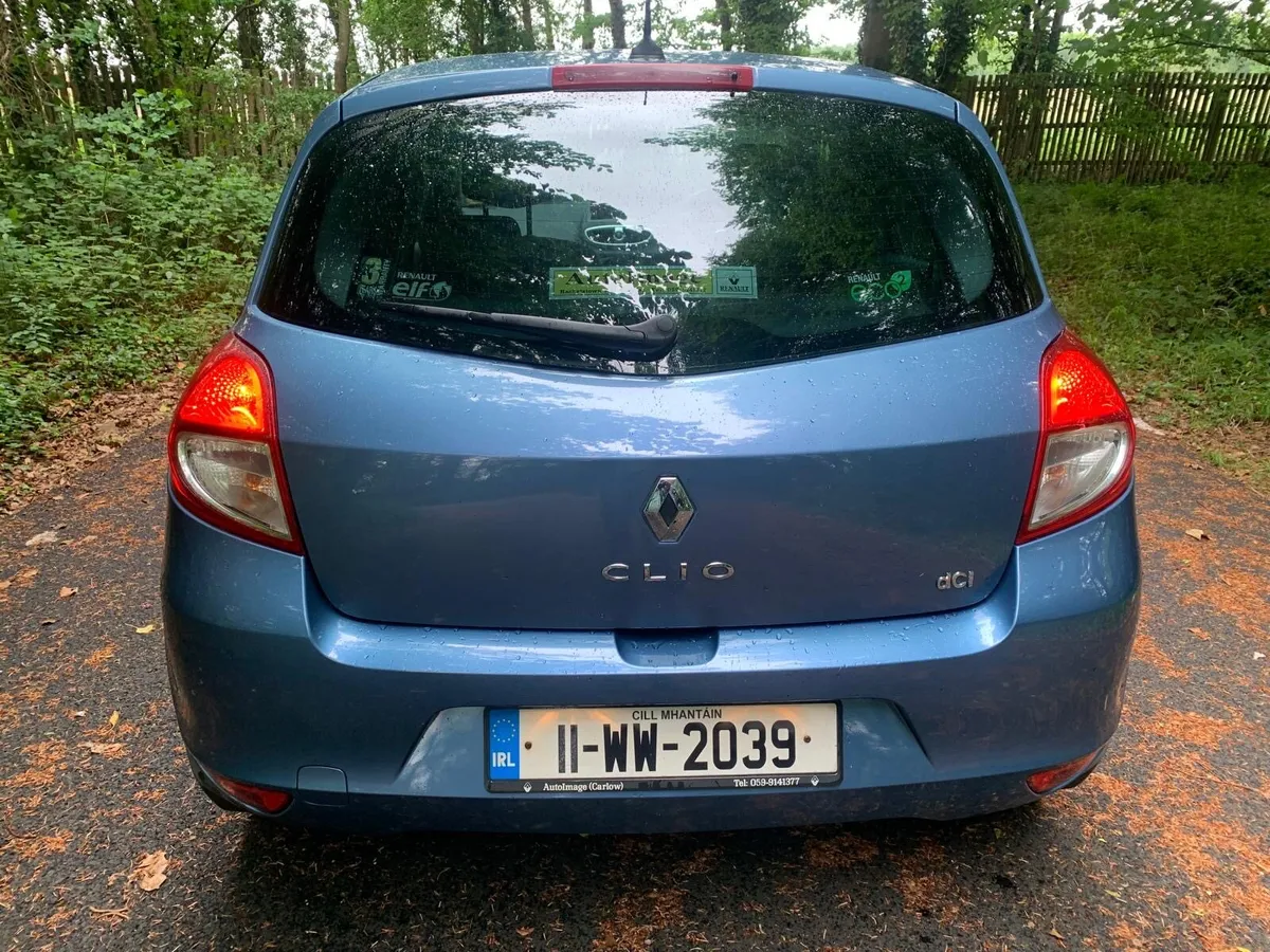 2011 Renault Clio TomTom Luxury - Image 4