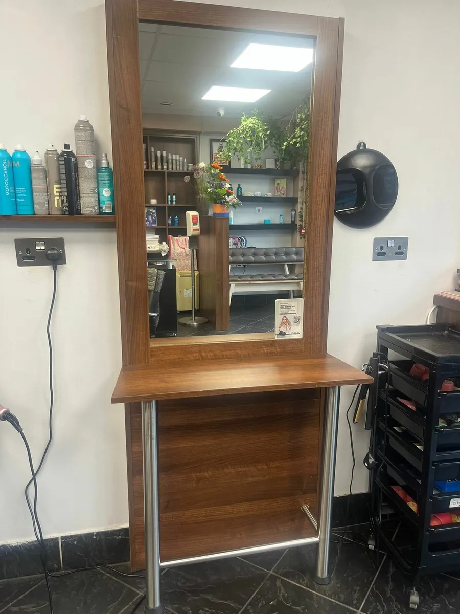 Hair salon contents or salon for lease - Image 3