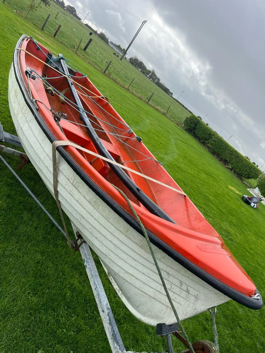 Boat & trailer - Image 2