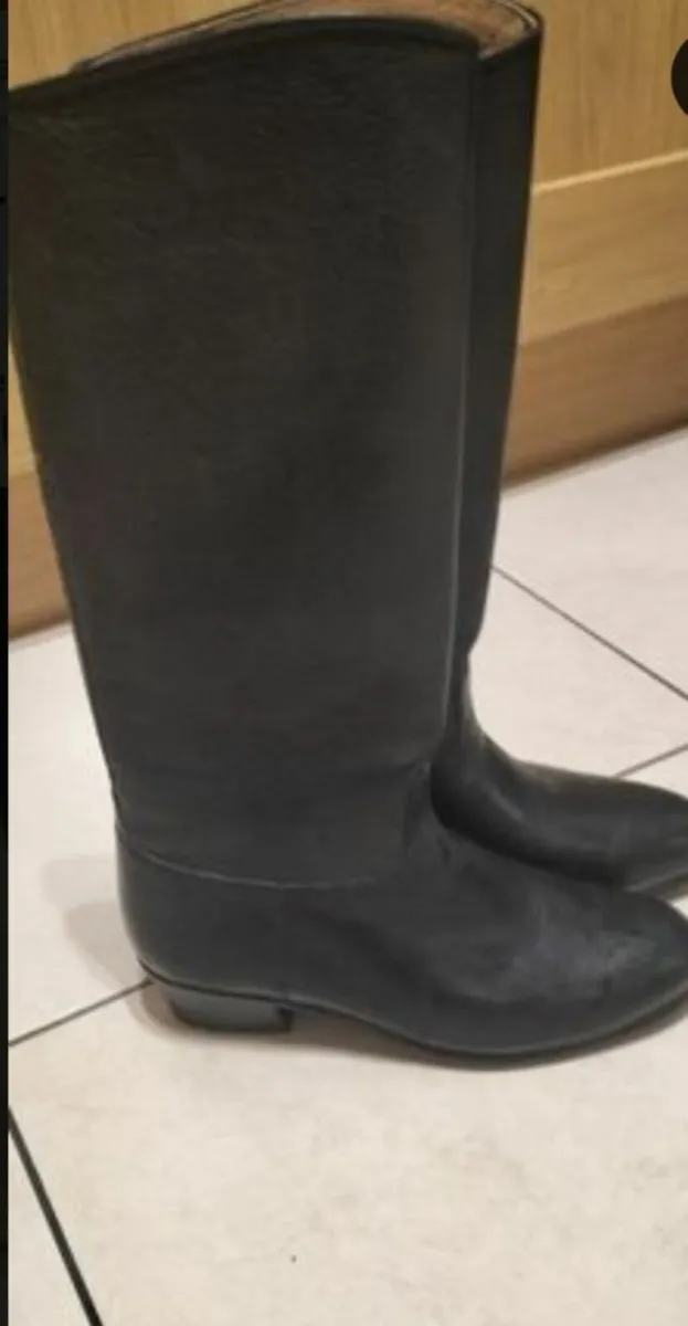 Horse riding boots - Image 1