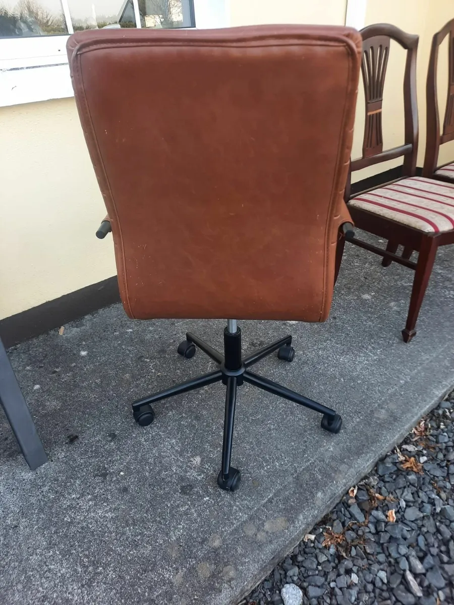 Office chair - Image 4