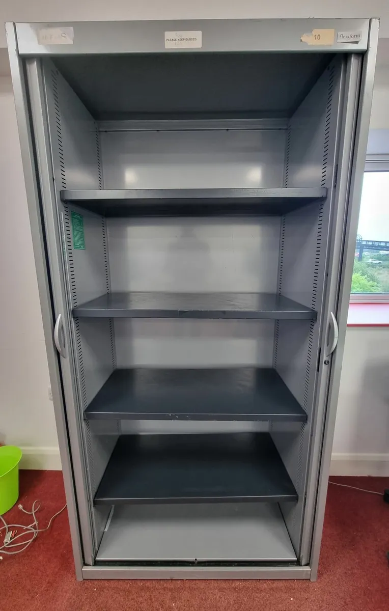 Filing cabinet with sliding doors - Image 1