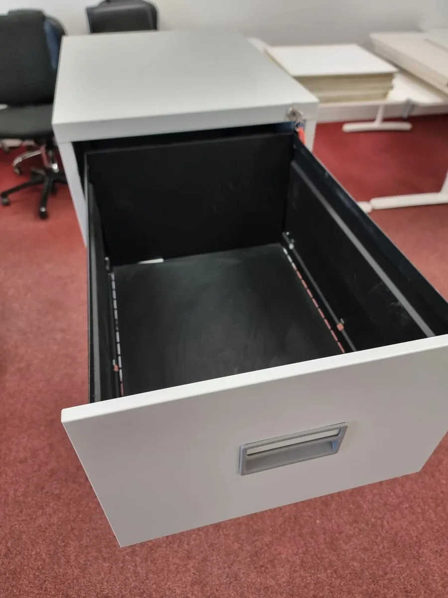 Filing cabinet - 4 Drawer - Image 3