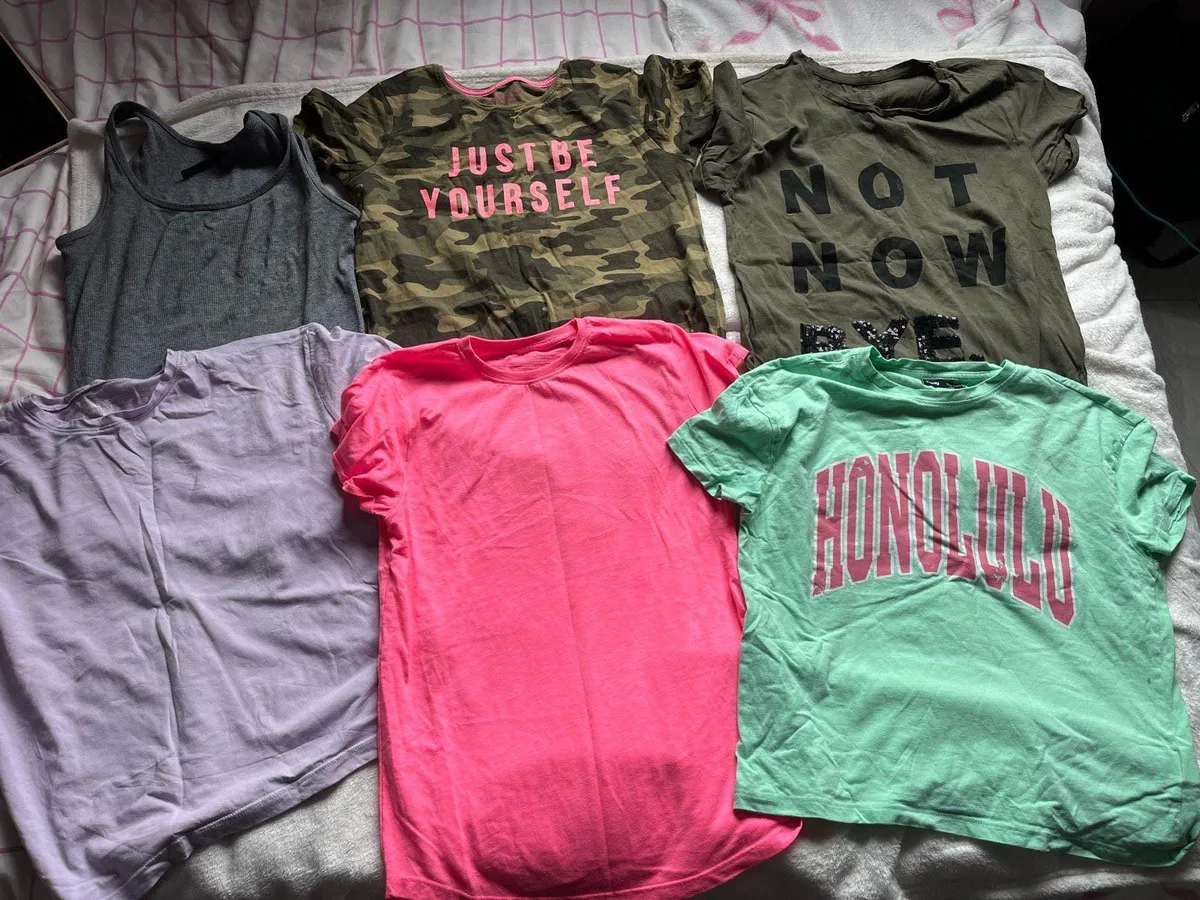 Women teenager size 8 clothes bundle - Image 3